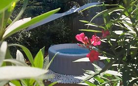 Suite avec jardin entre Aix en Provence, Luberon et Verdon